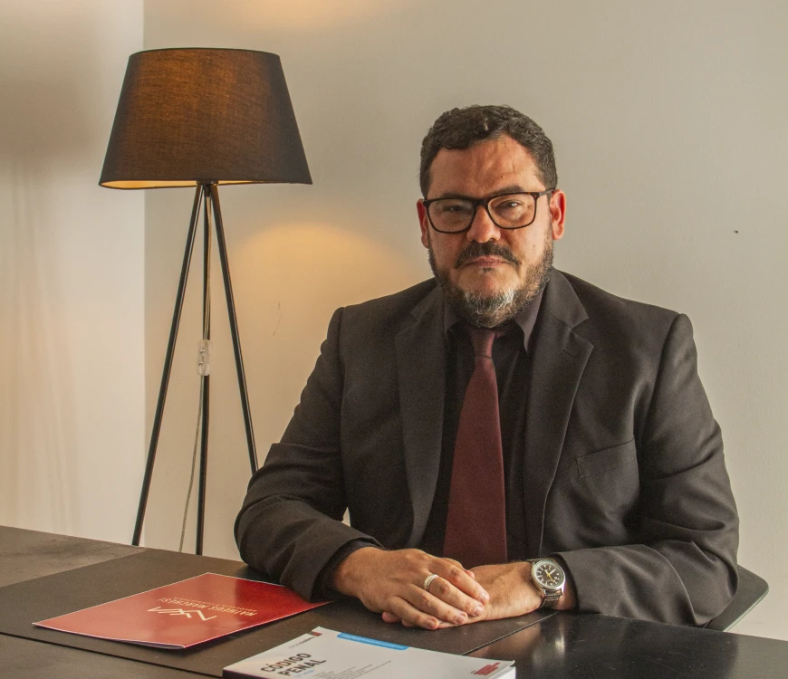 Dr. Matheus Marchesi | Advogado Criminal em Portugal